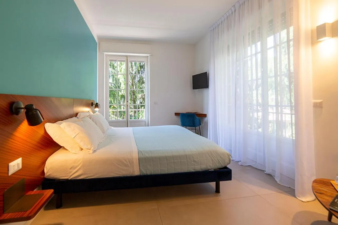 Le Stanze Del Lago Suites & Pool Como Guest house